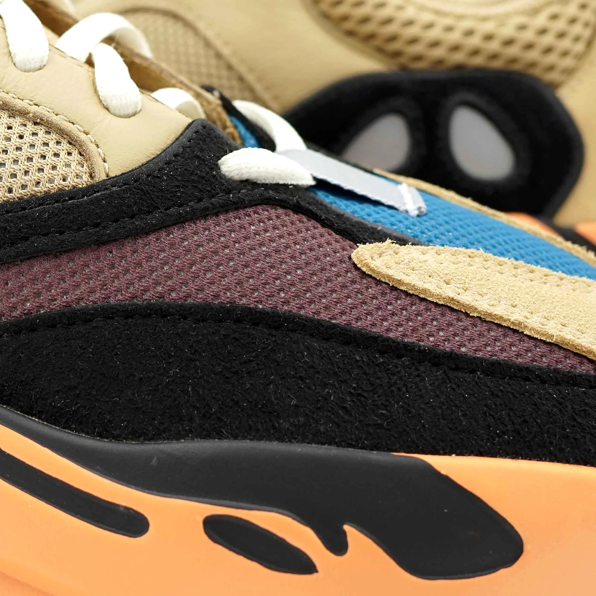 ADIDAS YEEZY BOOST 700 ENFLAME AMBER 2021