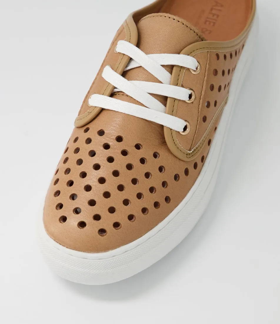 ALFIE & EVIE Motto Camel Leather Sneakers