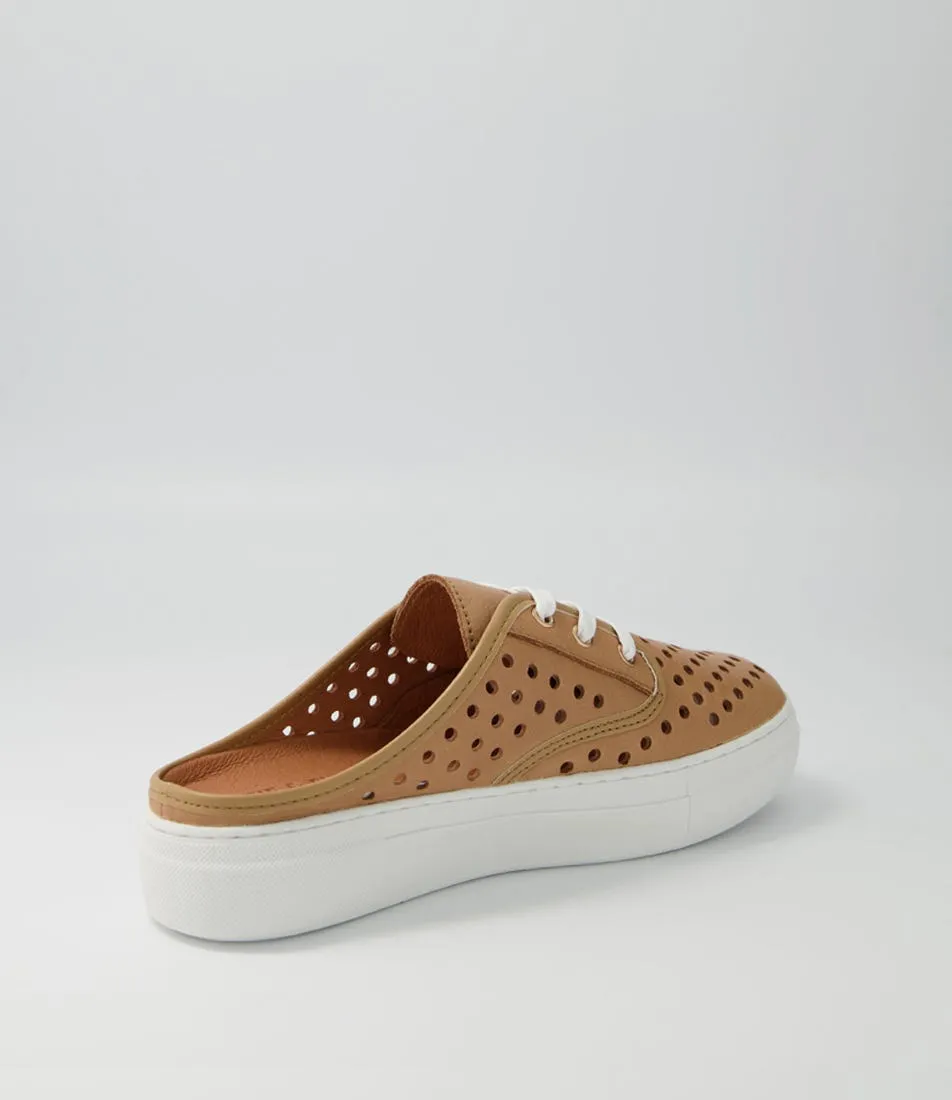 ALFIE & EVIE Motto Camel Leather Sneakers