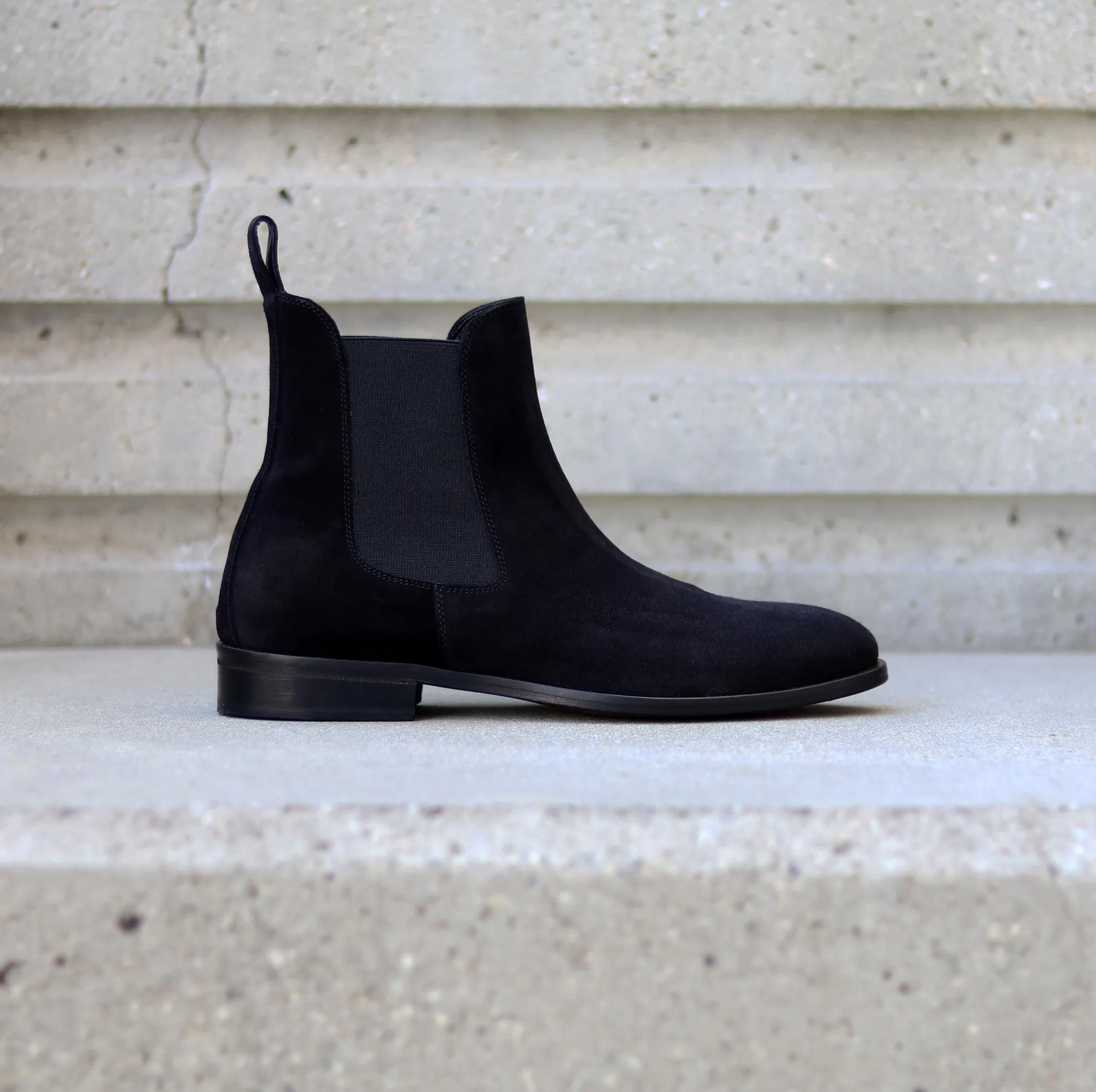 CHELSEA BOOT | BLACK SUEDE