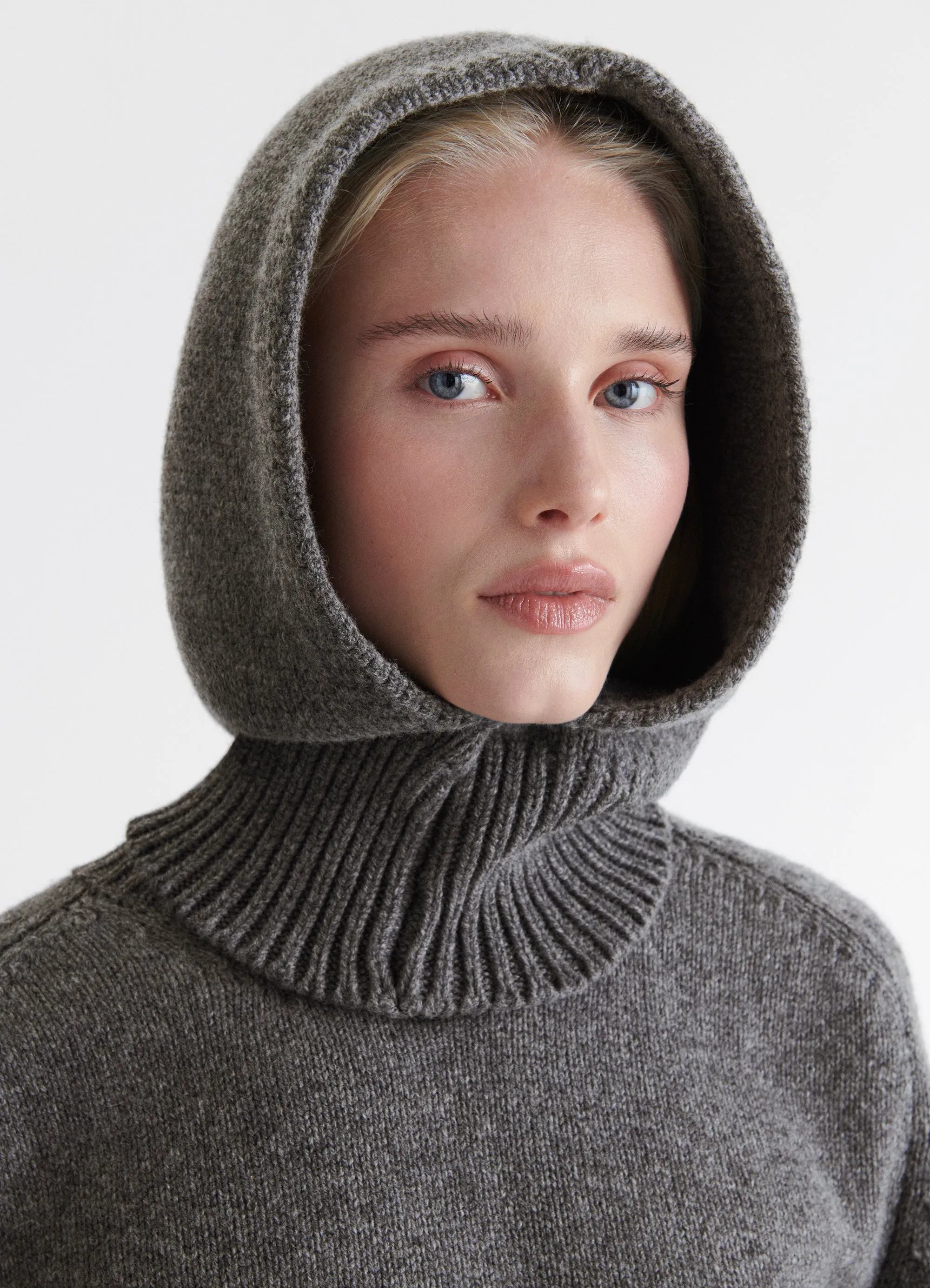 Hand Knit Geelong Hood in Derby Grey