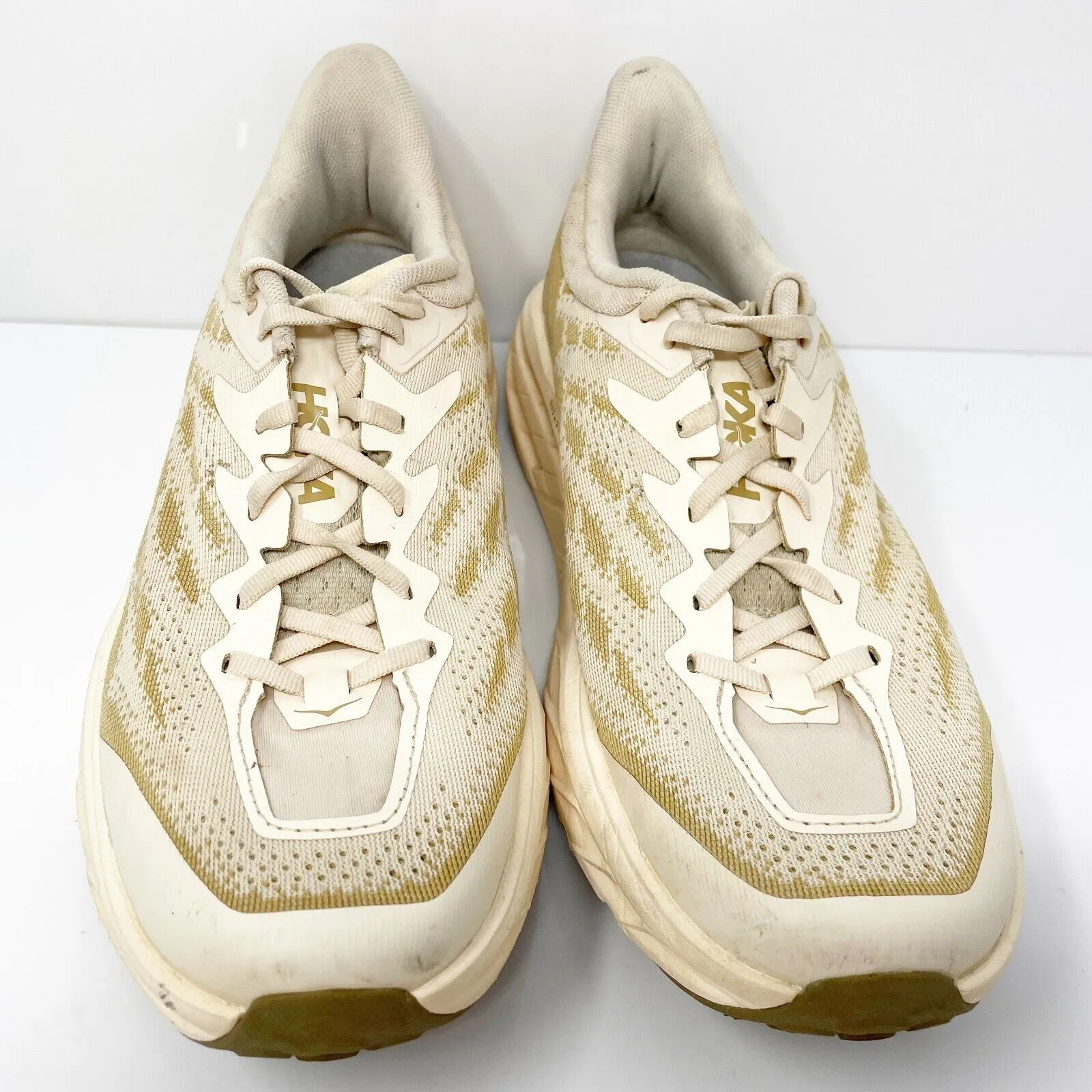 Hoka One One Mens Speedgoat 5 1123157 VLW Beige Running Shoes Sneakers Sz 10.5 D