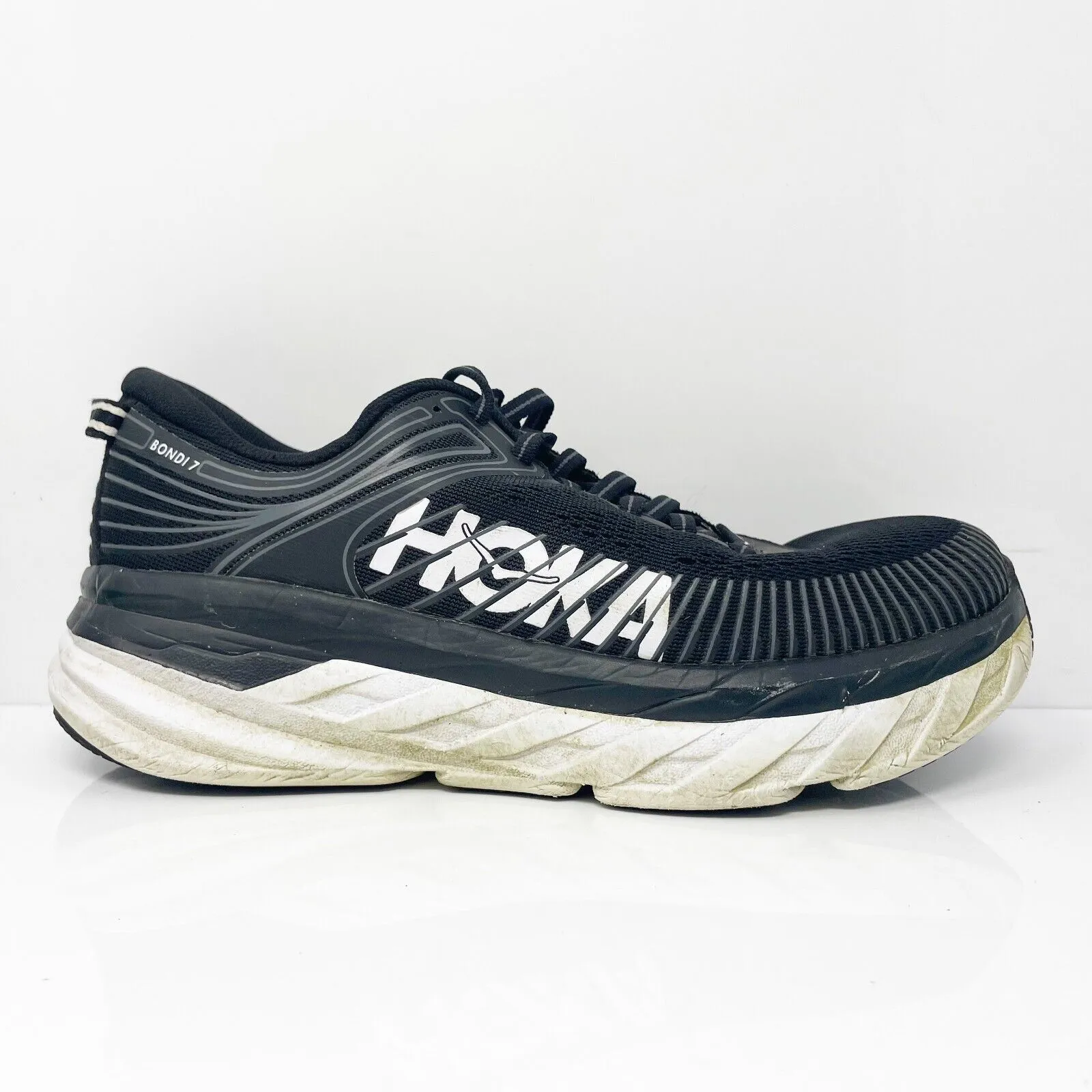 Hoka One One Womens Bondi 7 1110519 BWHT Black Running Shoes Sneakers Size 7.5