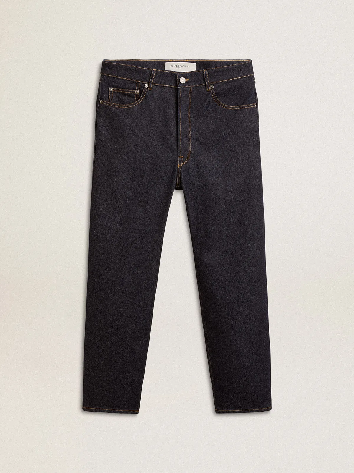 Men’s dark blue jeans in one-wash denim