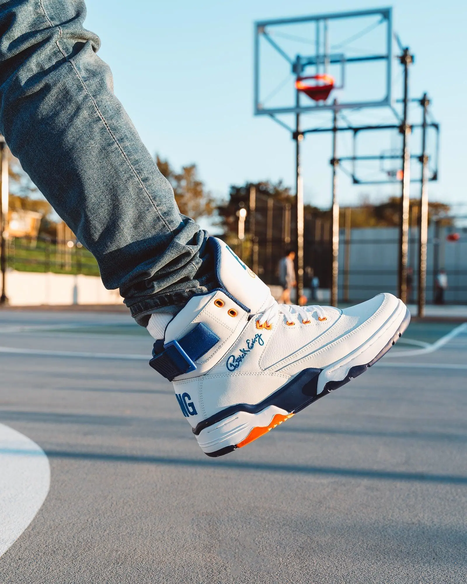 (Men's) Ewing Athletics 33 Hi OG PE 'Knicks Home' White / Royal 1EW90014-136