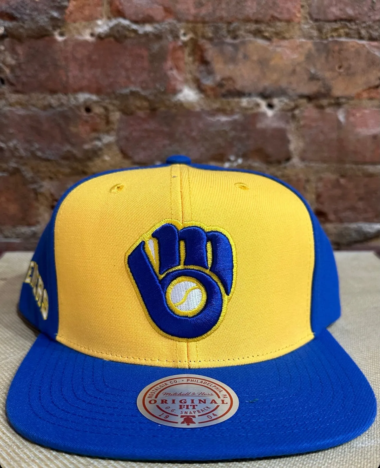 Milwaukee Brewers Snapback Hat - Mitchell & Ness