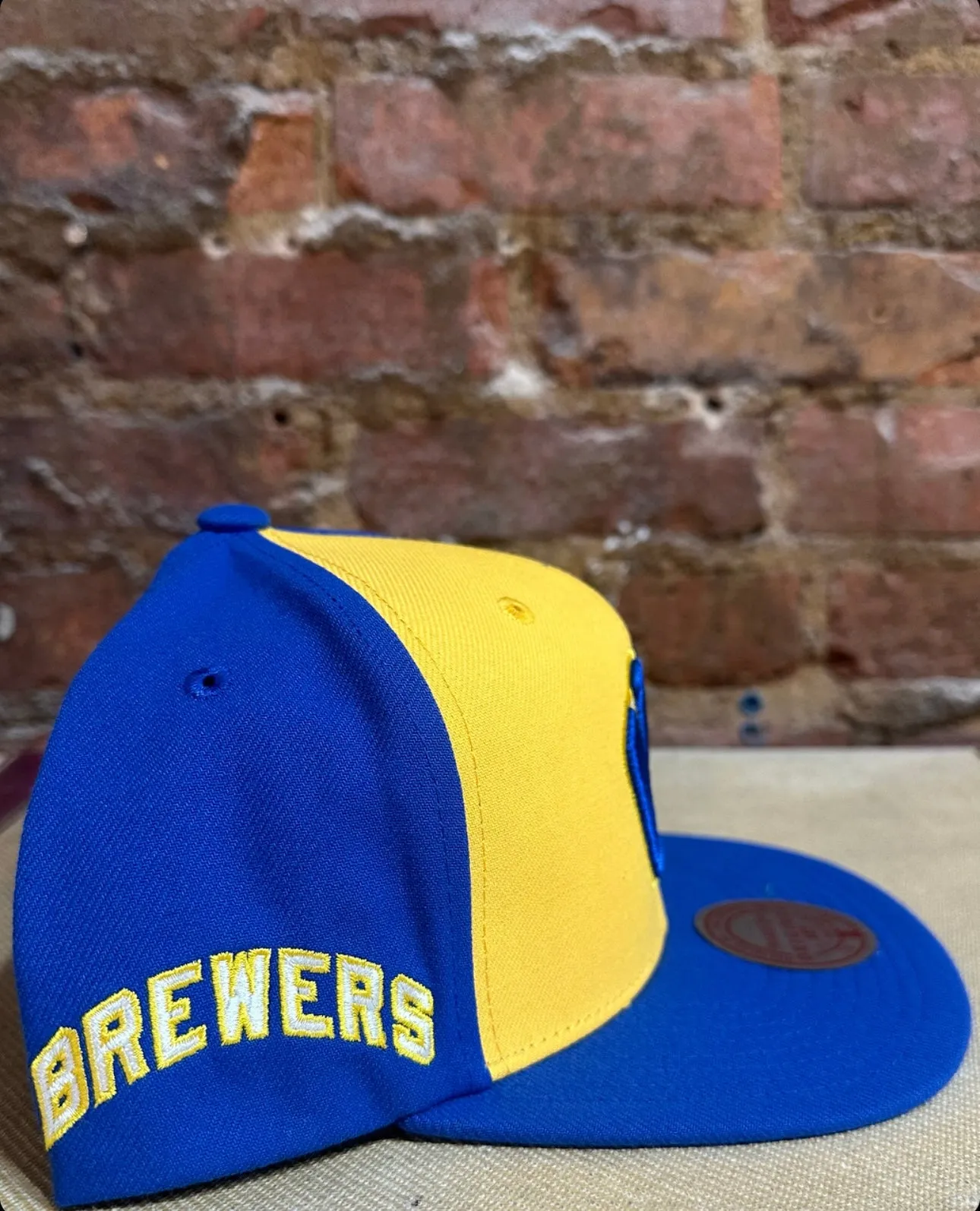 Milwaukee Brewers Snapback Hat - Mitchell & Ness