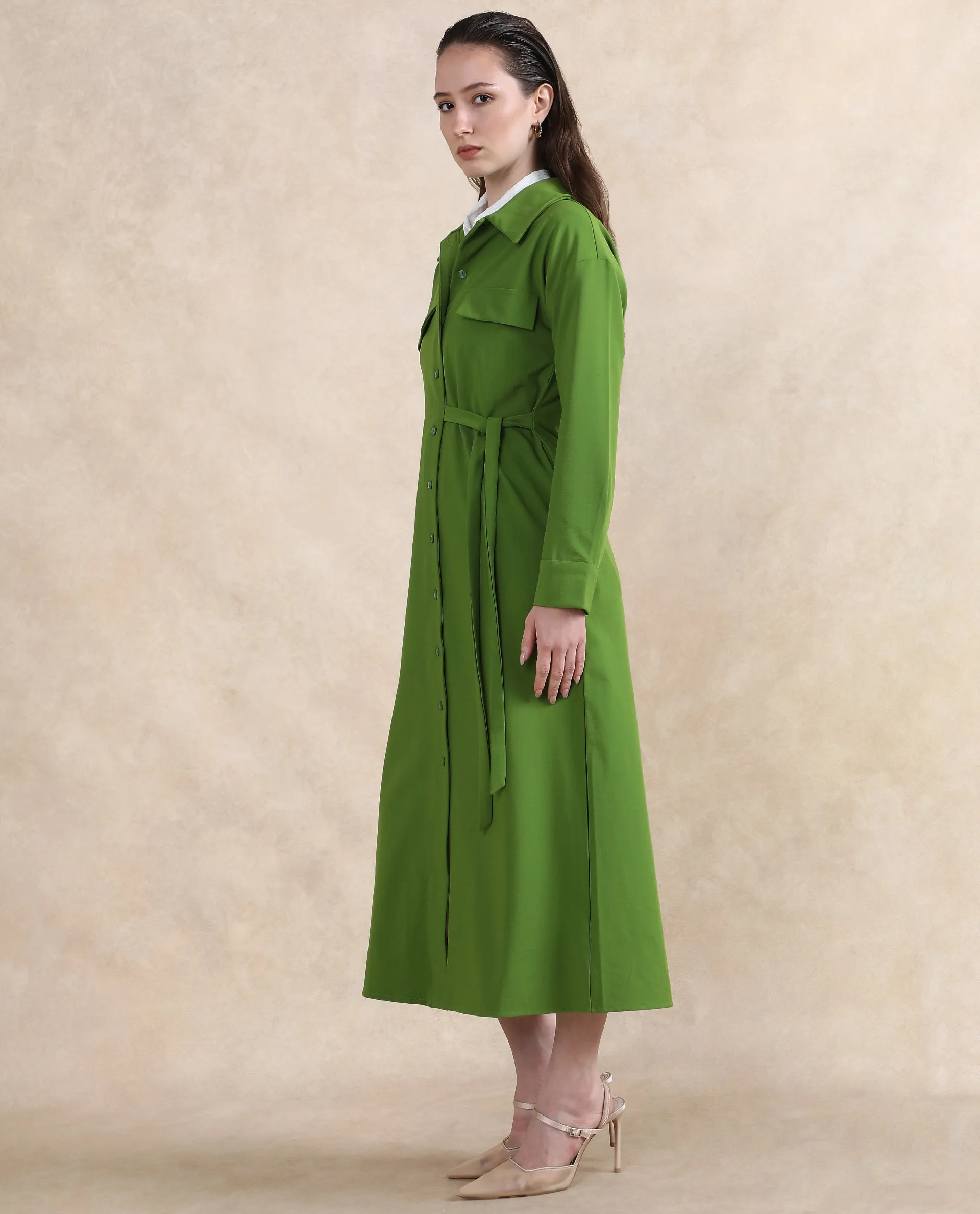 Rareism Women Towoo Green Cuffed Sleeve Collared Neck Button Closure Maxi Plain Jacket