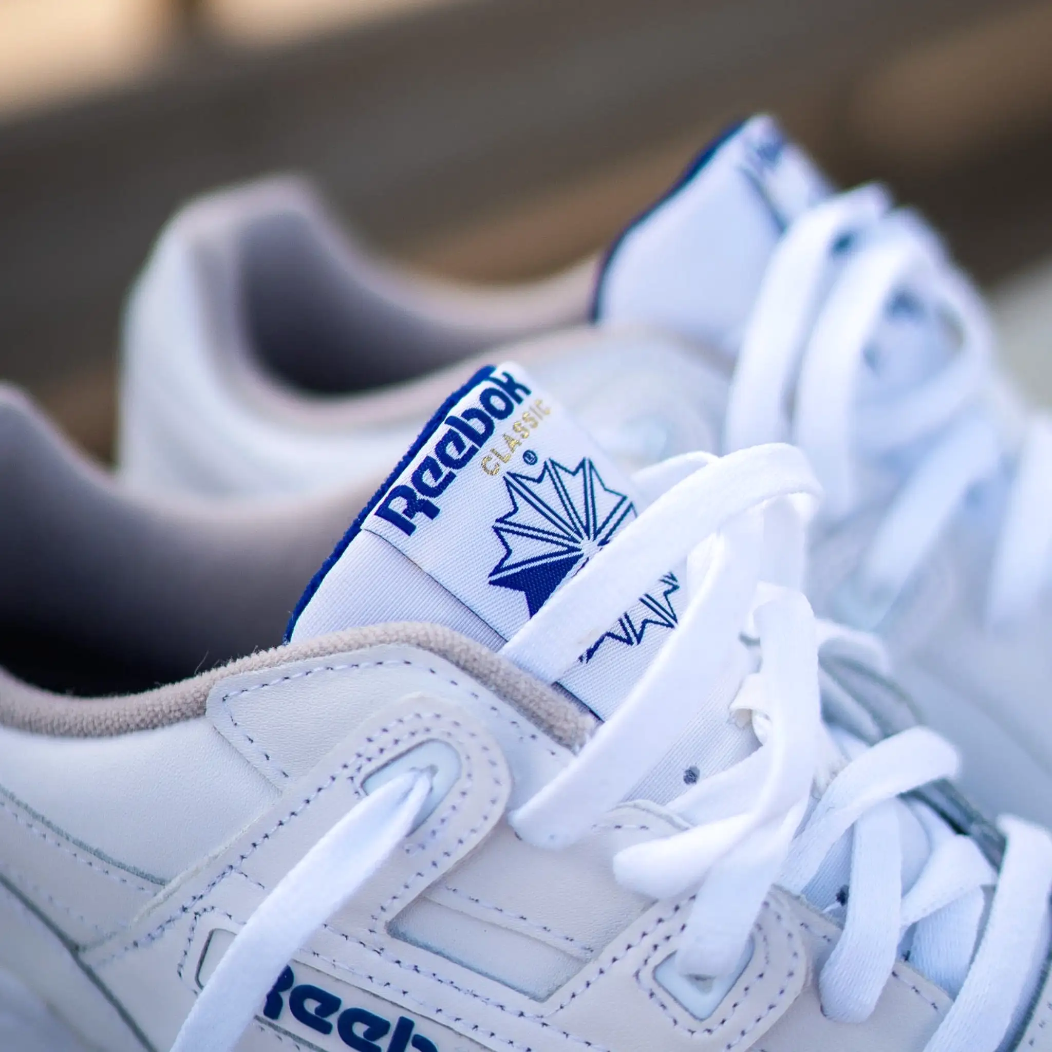 Reebok Workout Plus (White/Royal)