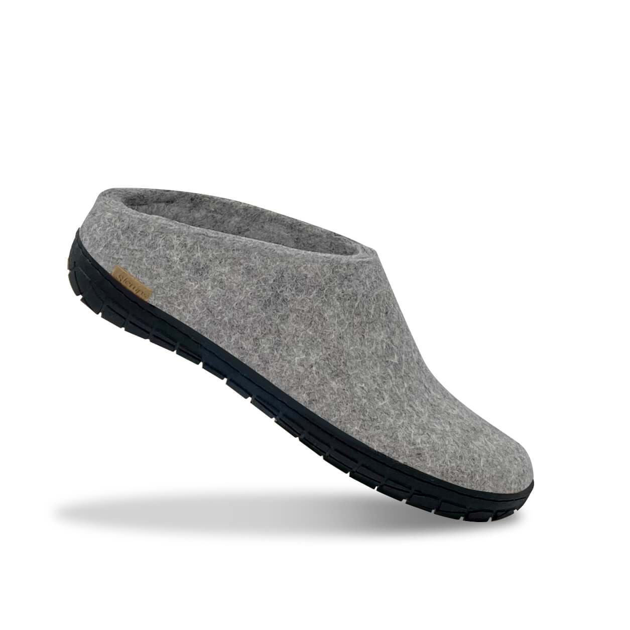 Slip-on with natural rubber sole - black - Grey