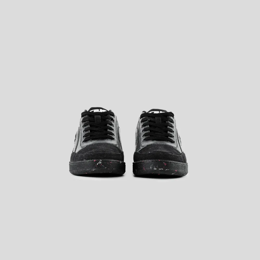 Thaely Shadow Black Y2K Pro | Sustainable Sneakers